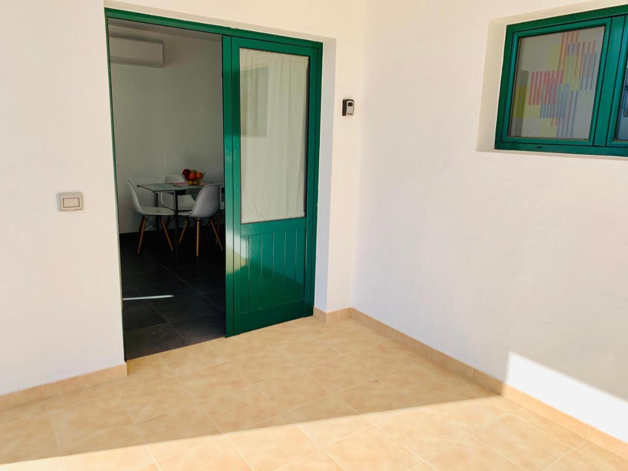 Tías Apartamentos Zalabar מראה חיצוני תמונה