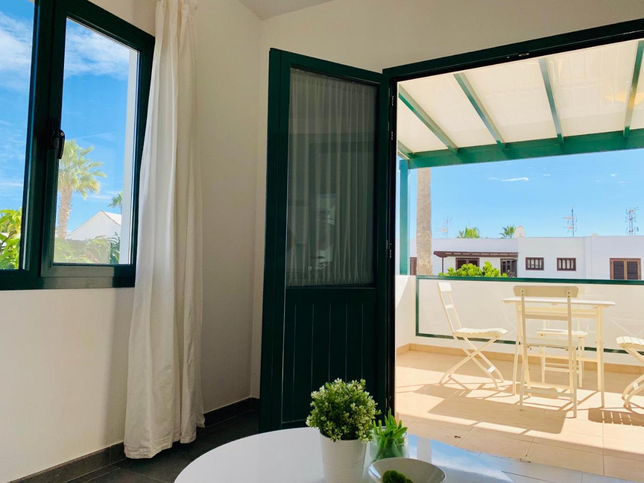 Tías Apartamentos Zalabar מראה חיצוני תמונה