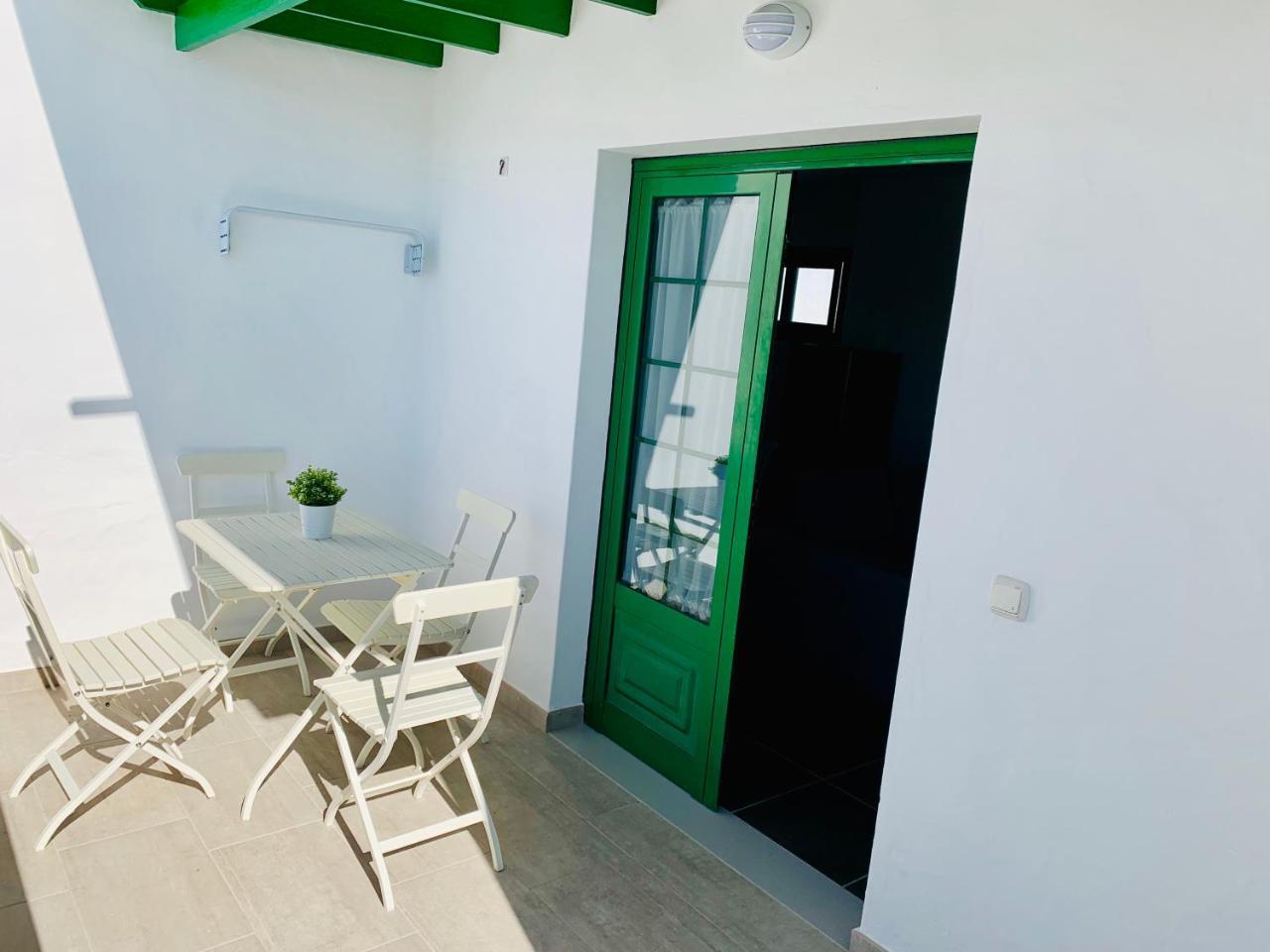 Tías Apartamentos Zalabar מראה חיצוני תמונה