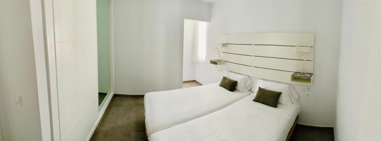 Tías Apartamentos Zalabar מראה חיצוני תמונה