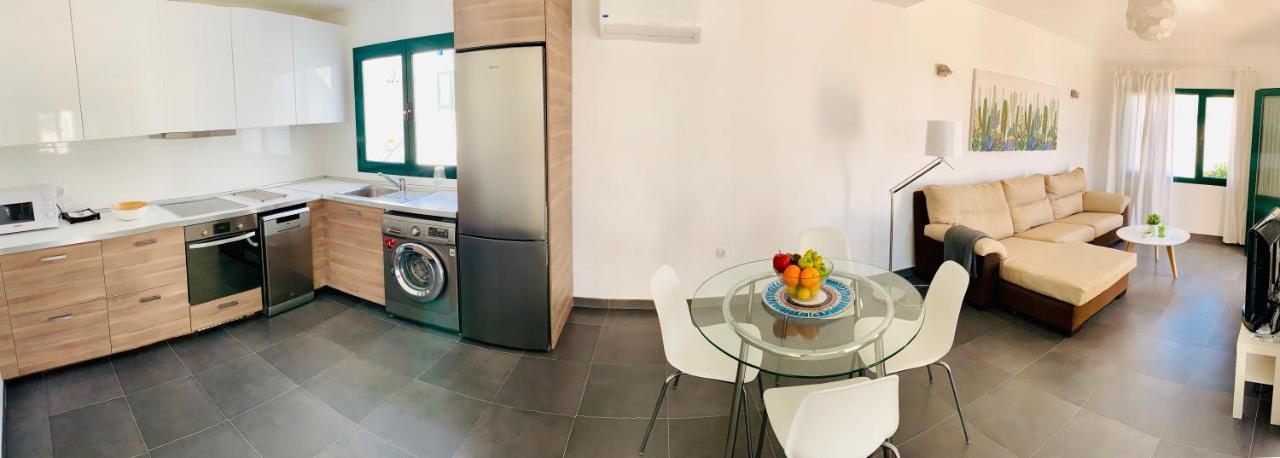 Tías Apartamentos Zalabar מראה חיצוני תמונה
